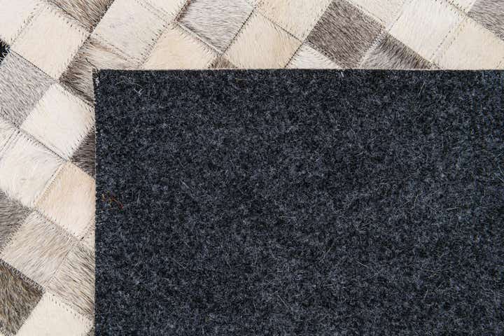 8' x 10' Cowhide Stocks Rug