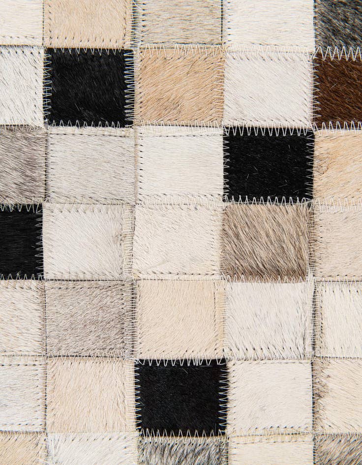 Detail image of 8' x 10' Cowhide Stocks Rug