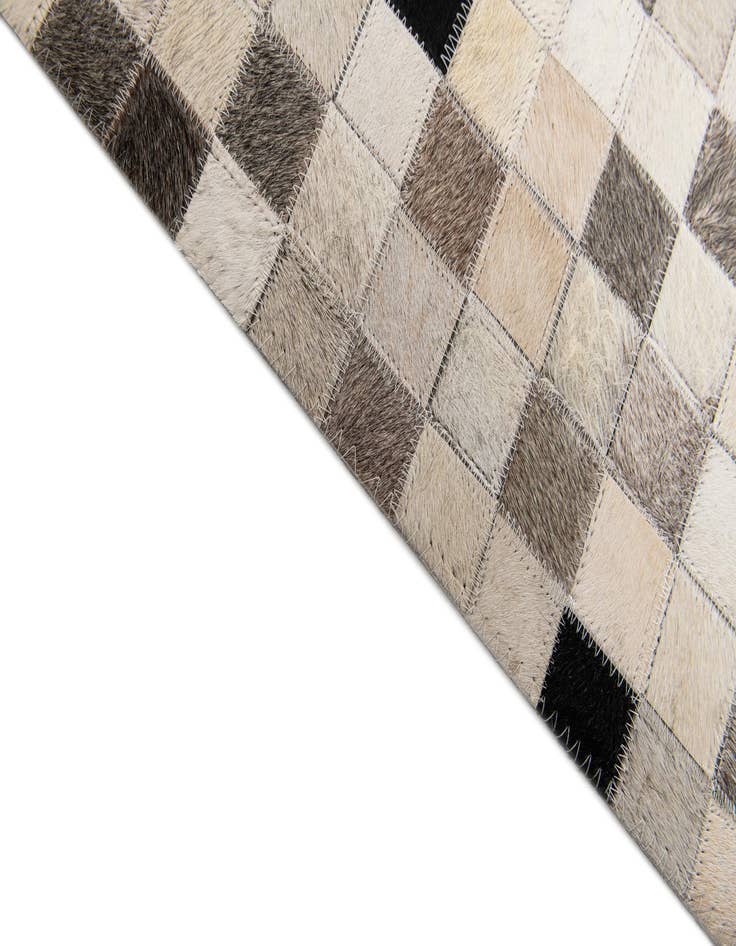 Detail image of 8' x 9' 10 Cowhide Stocks Rug