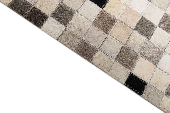 8' x 9' 10 Cowhide Stocks Rug