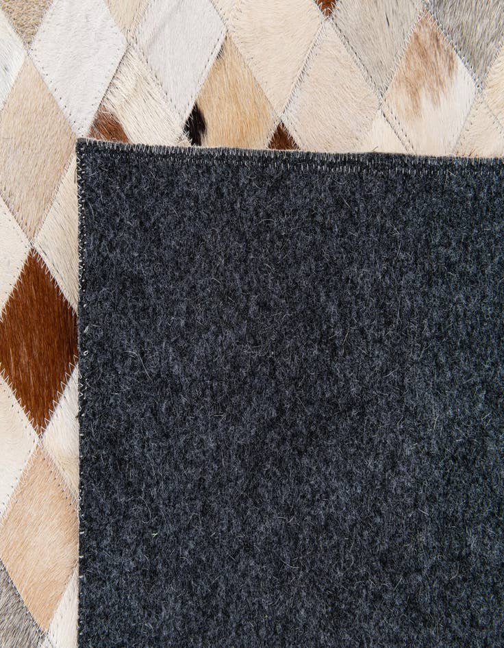 Detail image of 8' 1 x 9' 10 Cowhide Stocks Rug