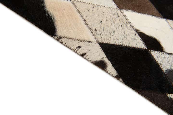 5' 7 x 8' Cowhide Stocks Rug