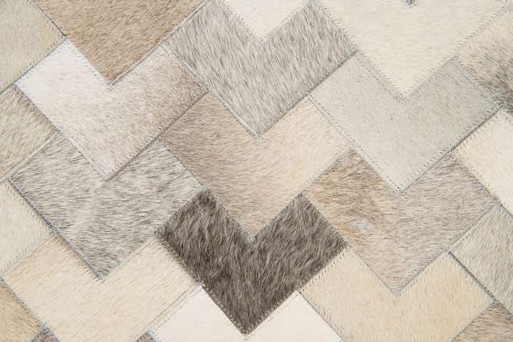 5' 7 x 7' 10 Cowhide Stocks Rug