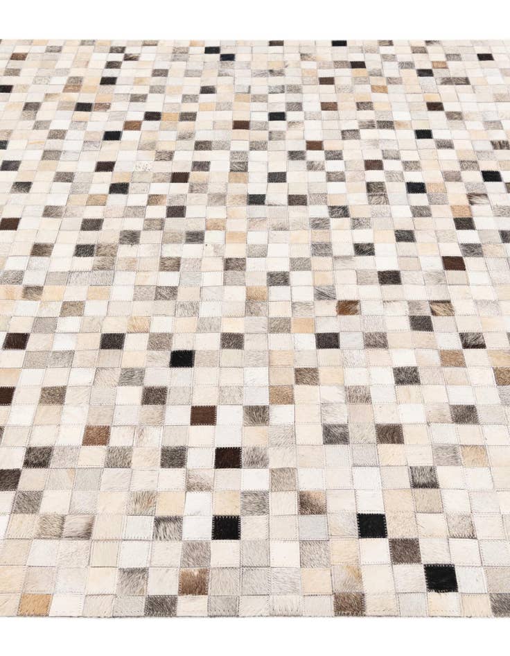 Detail image of 5' x 7' 11 Cowhide Stocks Rug