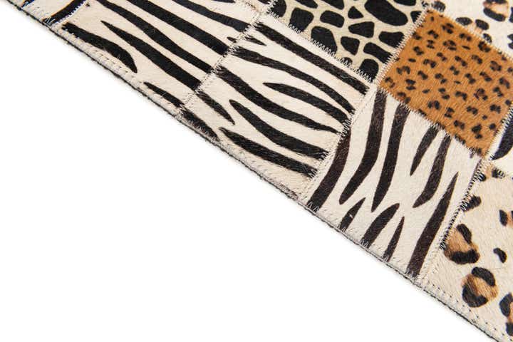 5' 1 x 8' Cowhide Stocks Rug