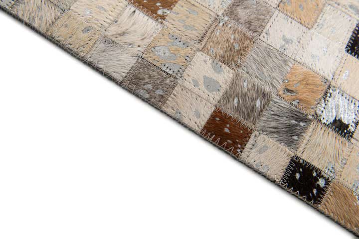 5' 4 x 7' 6 Cowhide Stocks Rug