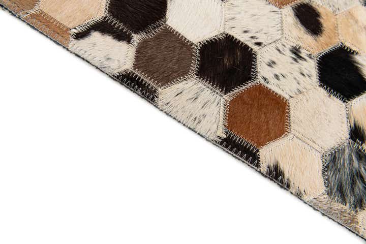 5' x 7' 10 Cowhide Stocks Rug