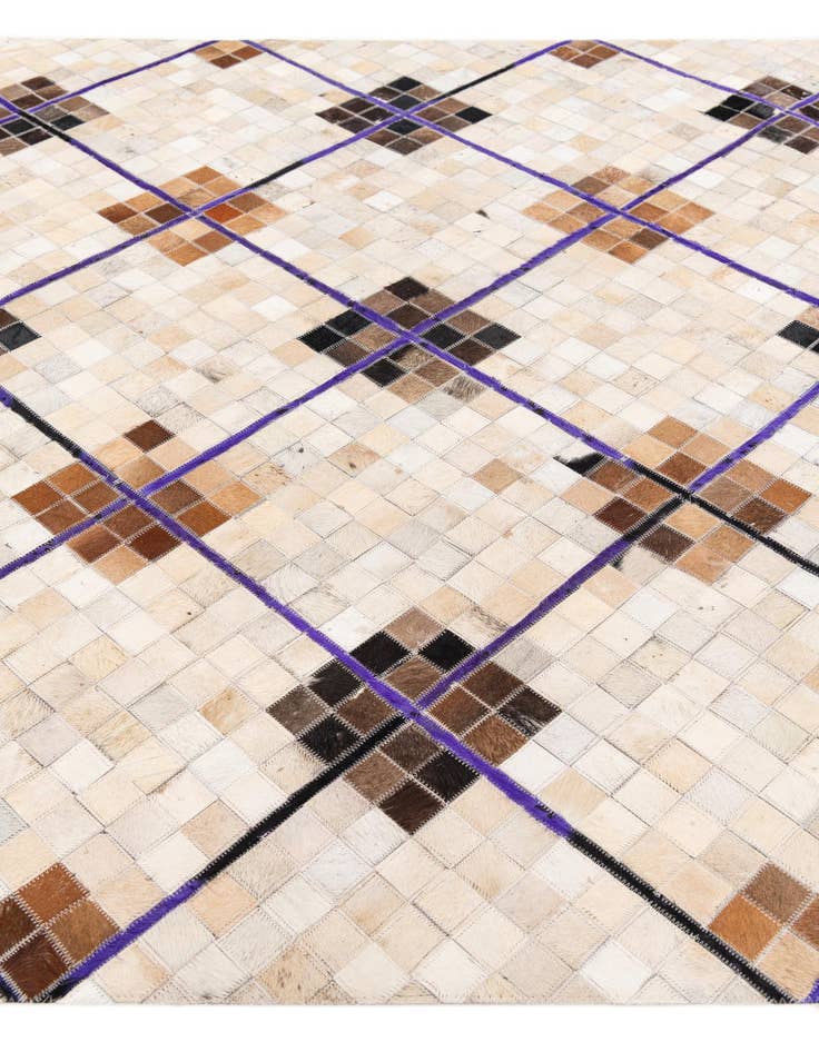 Detail image of 5' x 7' 11 Cowhide Stocks Rug