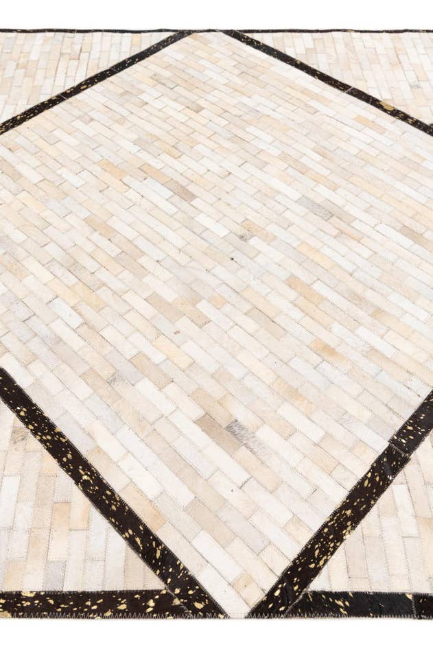 Detail image of 5' x 8' Cowhide Stocks Rug