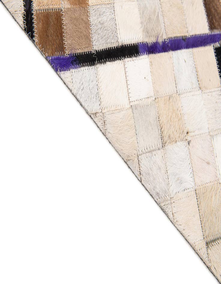 Detail image of 5' x 8' Cowhide Stocks Rug