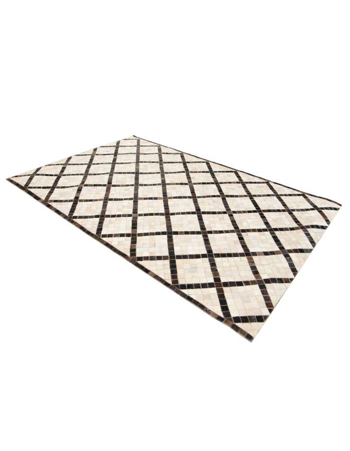 5' 2 x 8' Cowhide Stocks Rug
