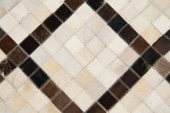 5' 2 x 8' Cowhide Stocks Rug