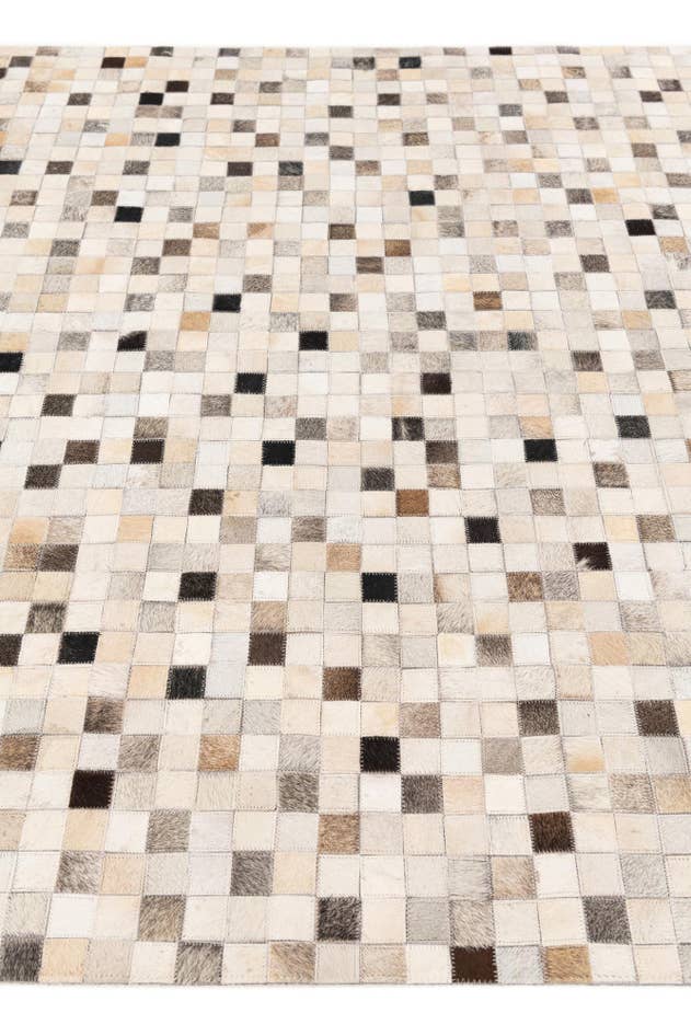 Detail image of 5' x 7' 11 Cowhide Stocks Rug