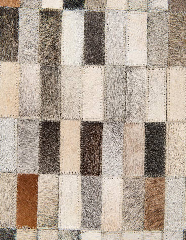 Detail image of 5' 1 x 7' 11 Cowhide Stocks Rug