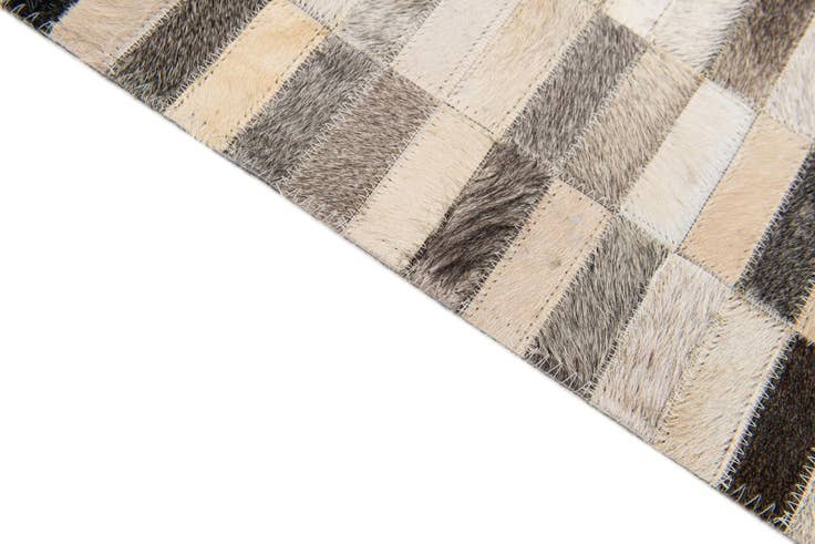Detail image of 5' 1 x 7' 10 Cowhide Stocks Rug
