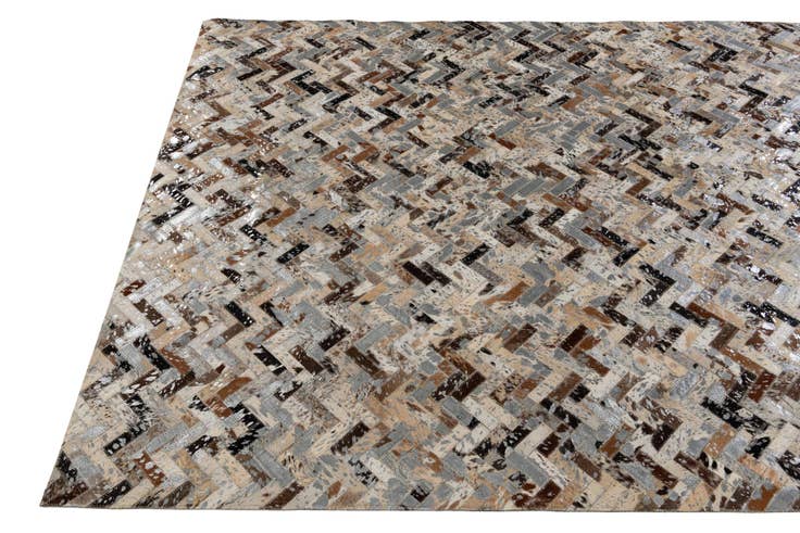 Detail image of 4' 10 x 7' 7 Cowhide Stocks Rug