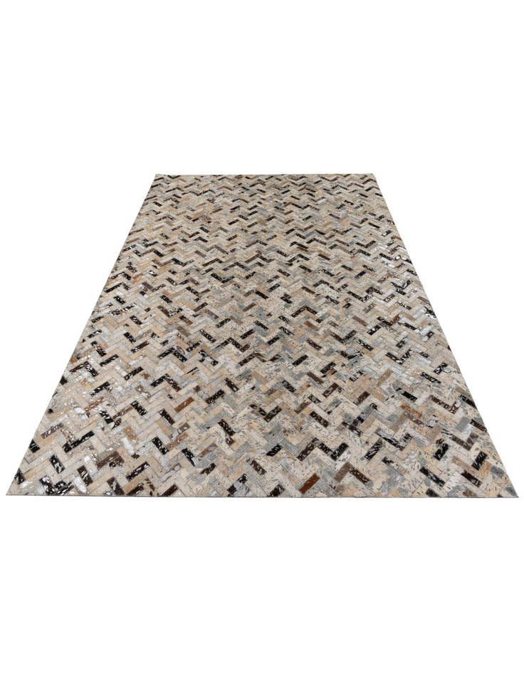 Detail image of 5' x 7' 7 Cowhide Stocks Rug