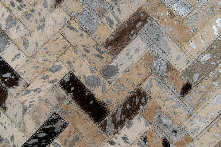 5' x 7' 7 Cowhide Stocks Rug