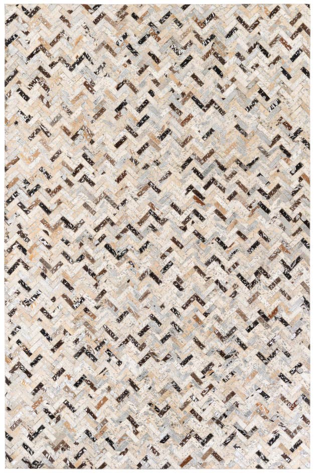 Detail image of 5' x 7' 7 Cowhide Stocks Rug