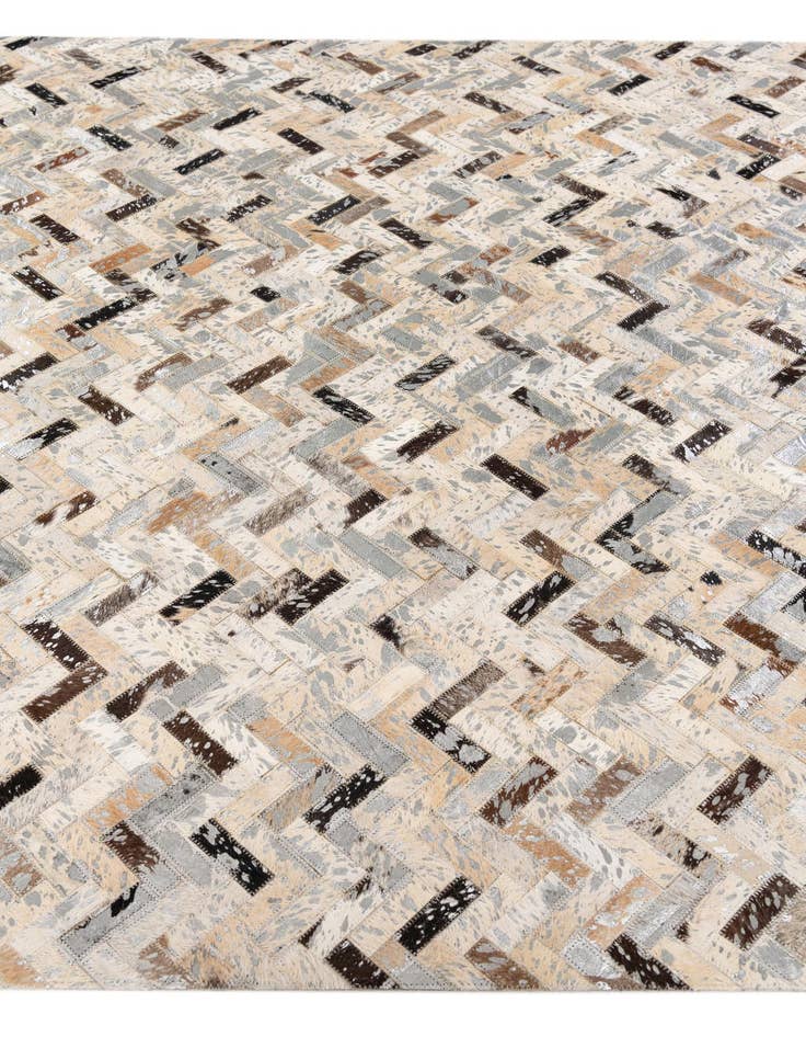 Detail image of 4' 10 x 7' 6 Cowhide Stocks Rug