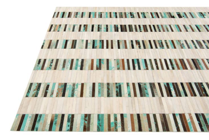 Detail image of 6' x 9' 1 Cowhide Stocks Rug