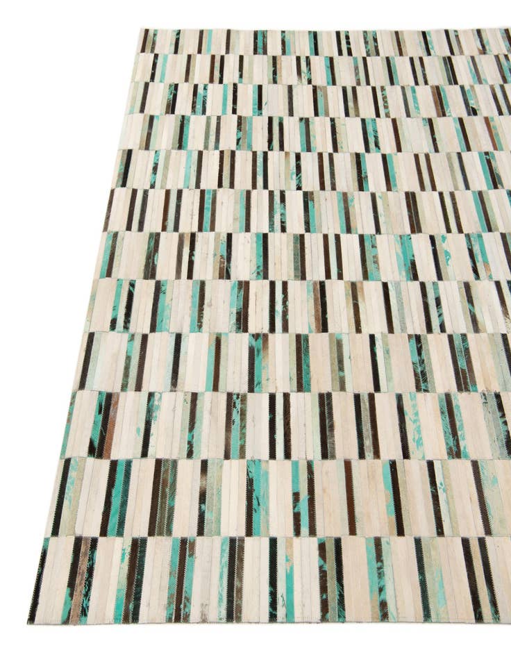 Detail image of 6' x 8' 11 Cowhide Stocks Rug