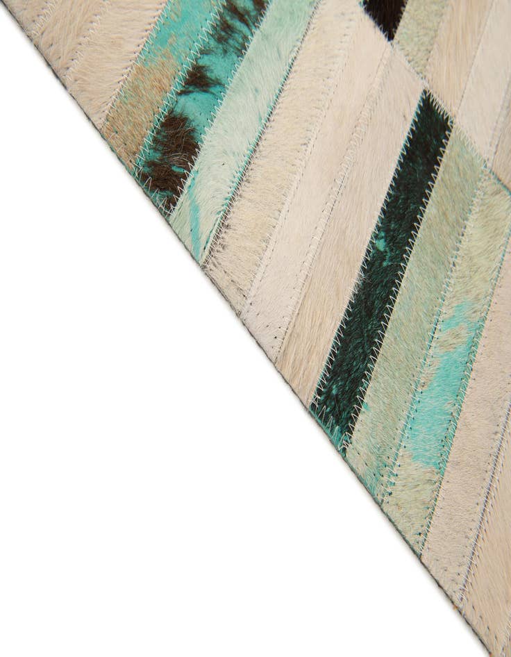 Detail image of 6' x 8' 11 Cowhide Stocks Rug