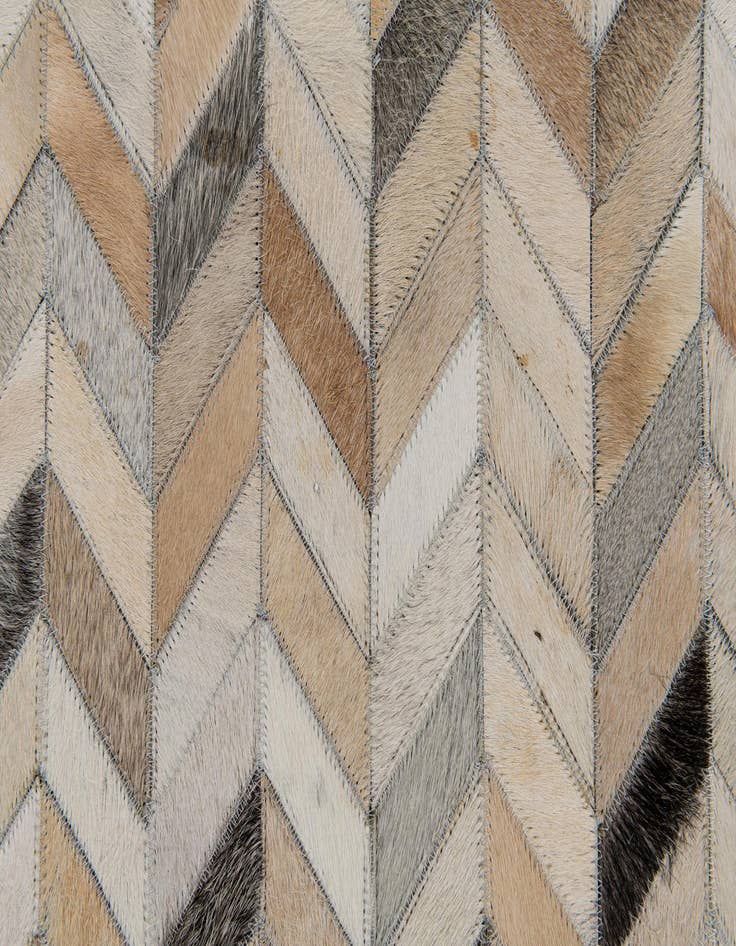 Detail image of 6' 8 x 9' 11 Cowhide Stocks Rug