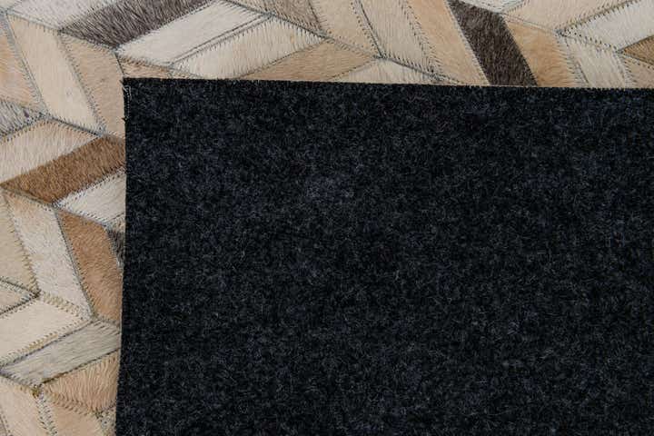 6' 8 x 9' 11 Cowhide Stocks Rug