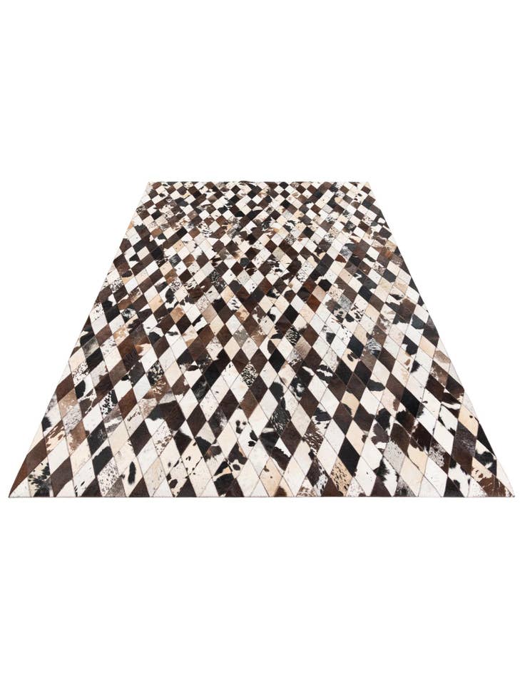 Detail image of 6' 8 x 9' 9 Cowhide Stocks Rug