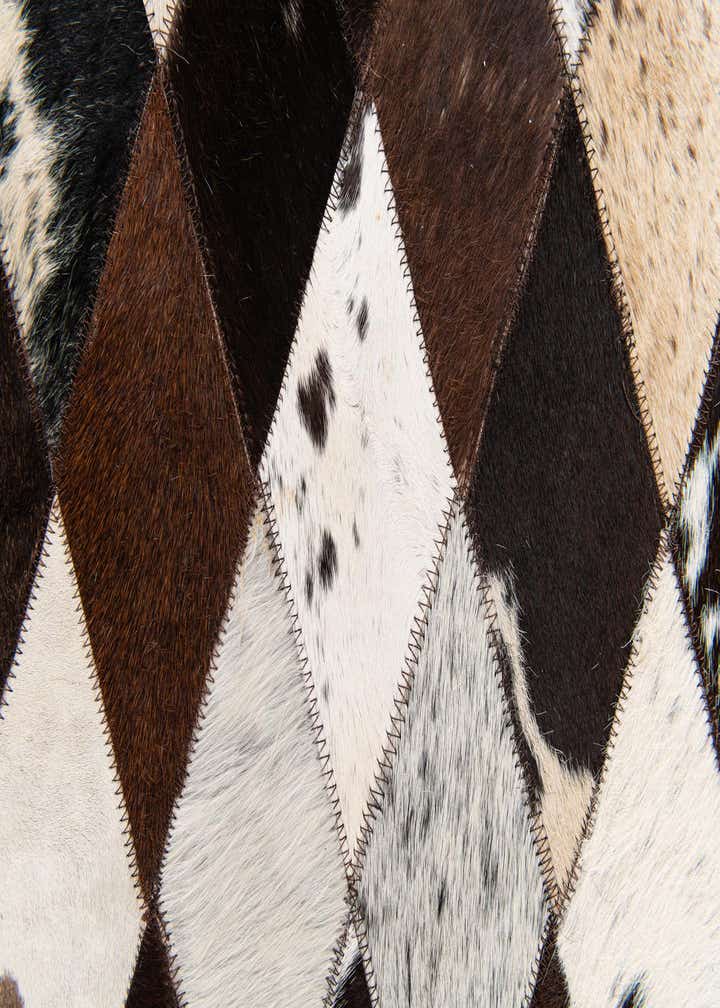 6' 8 x 9' 9 Cowhide Stocks Rug