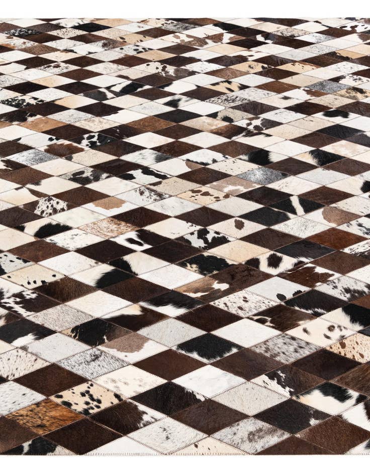 Detail image of 6' 9 x 9' 11 Cowhide Stocks Rug