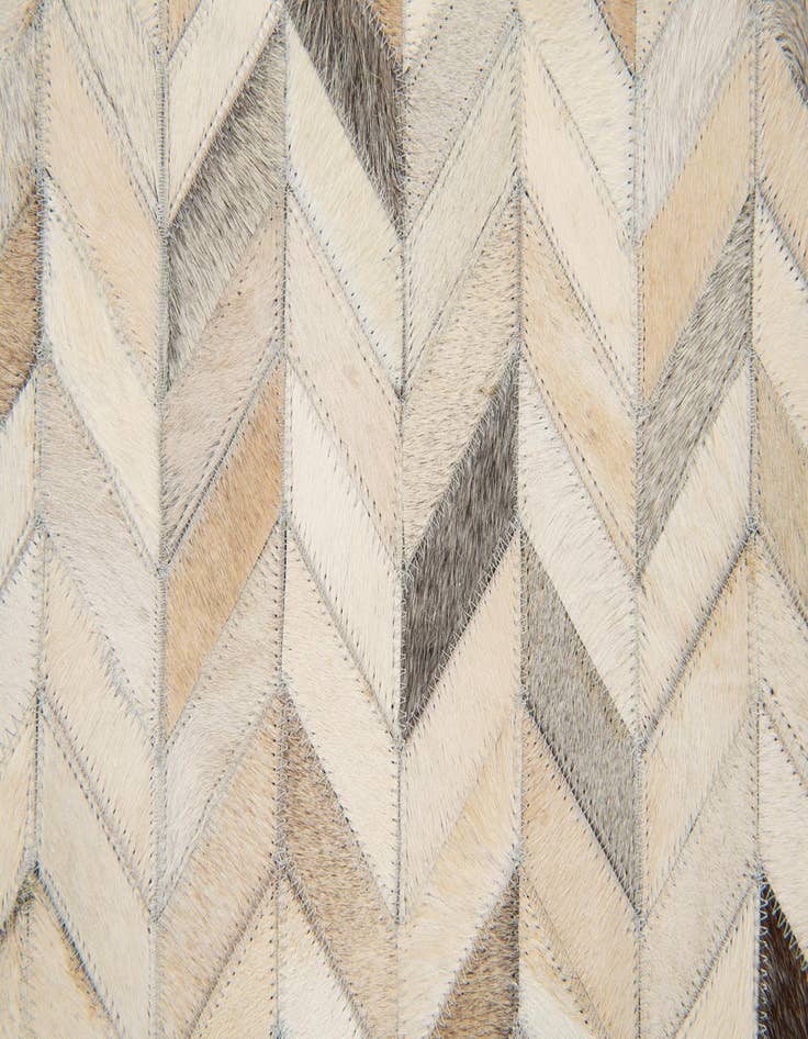 Detail image of 6' 8 x 9' 10 Cowhide Stocks Rug