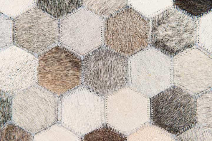 6' 8 x 10' Cowhide Stocks Rug