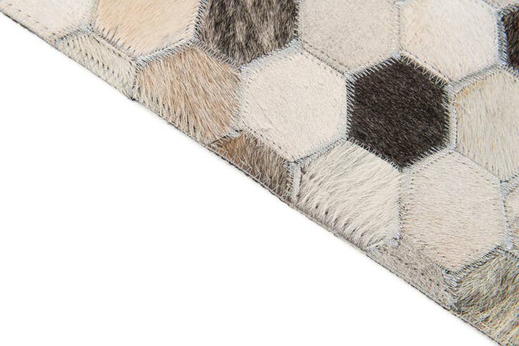 Detail image of 6' 7 x 10' 1 Cowhide Stocks Rug