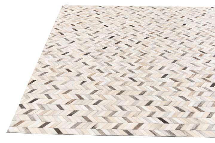 6' 7 x 9' 10 Cowhide Stocks Rug