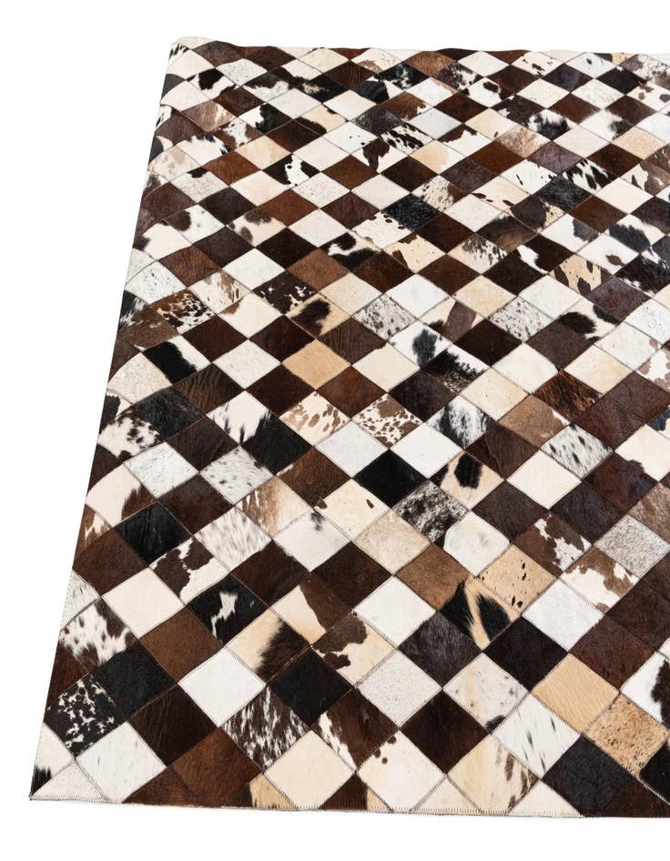 Detail image of 4' 8 x 6' 9 Cowhide Stocks Rug