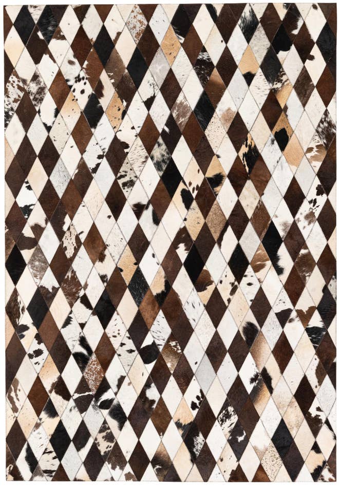 Detail image of 4' 8 x 6' 9 Cowhide Stocks Rug