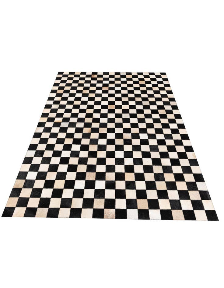 Detail image of 4' 9 x 6' 8 Cowhide Stocks Rug