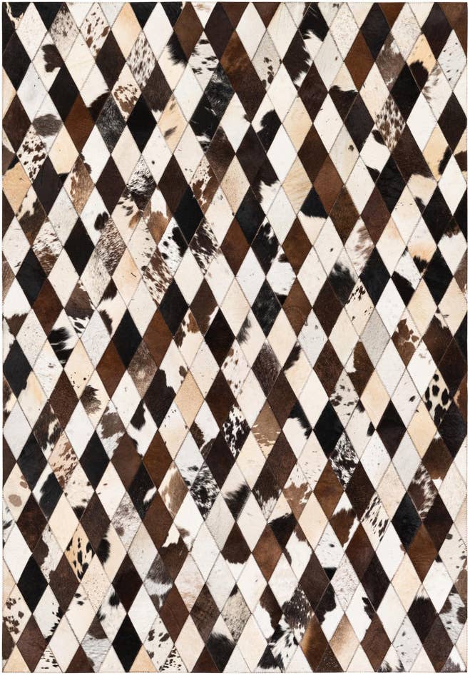 Detail image of 4' 8 x 6' 9 Cowhide Stocks Rug