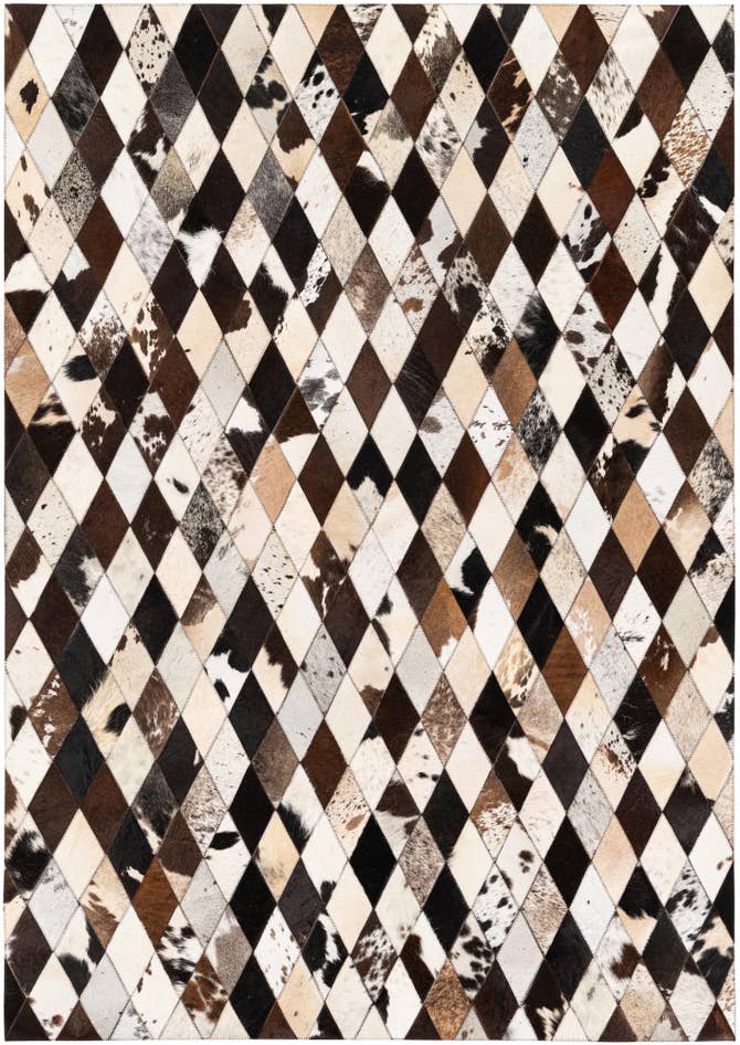 Detail image of 4' 8 x 6' 9 Cowhide Stocks Rug