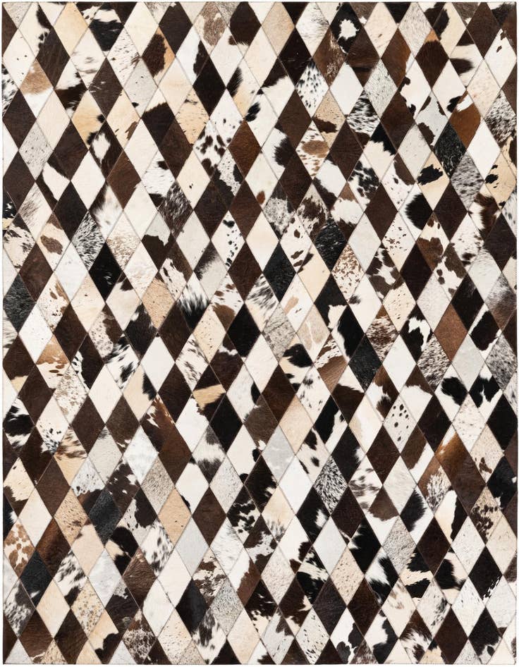 Detail image of 4' 8 x 6' 8 Cowhide Stocks Rug