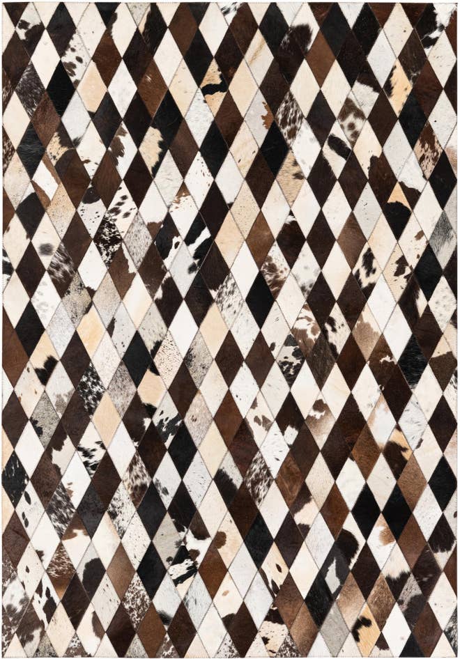 Detail image of 4' 9 x 6' 9 Cowhide Stocks Rug
