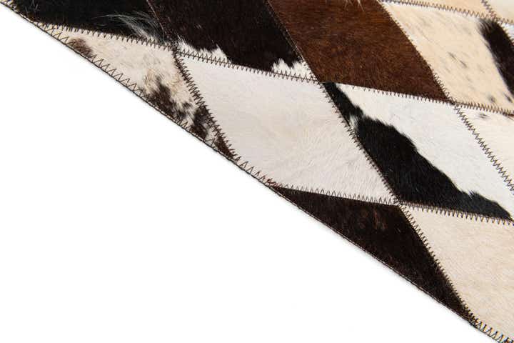 4' 8 x 6' 9 Cowhide Stocks Rug