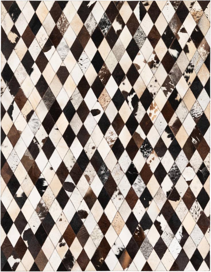 Detail image of 4' 8 x 6' 9 Cowhide Stocks Rug