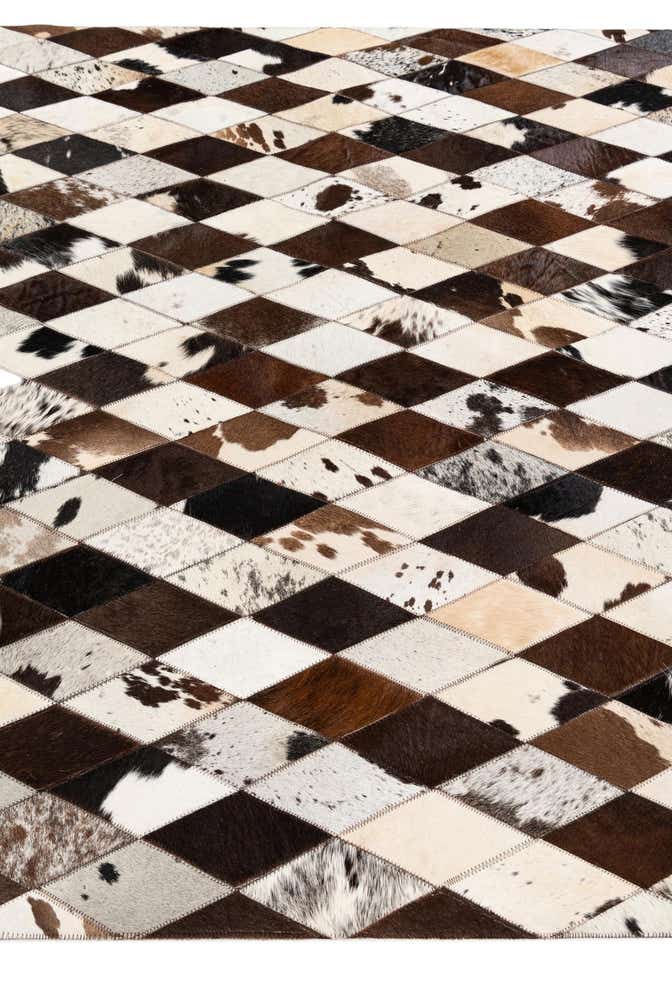 4' 8 x 6' 8 Cowhide Stocks Rug