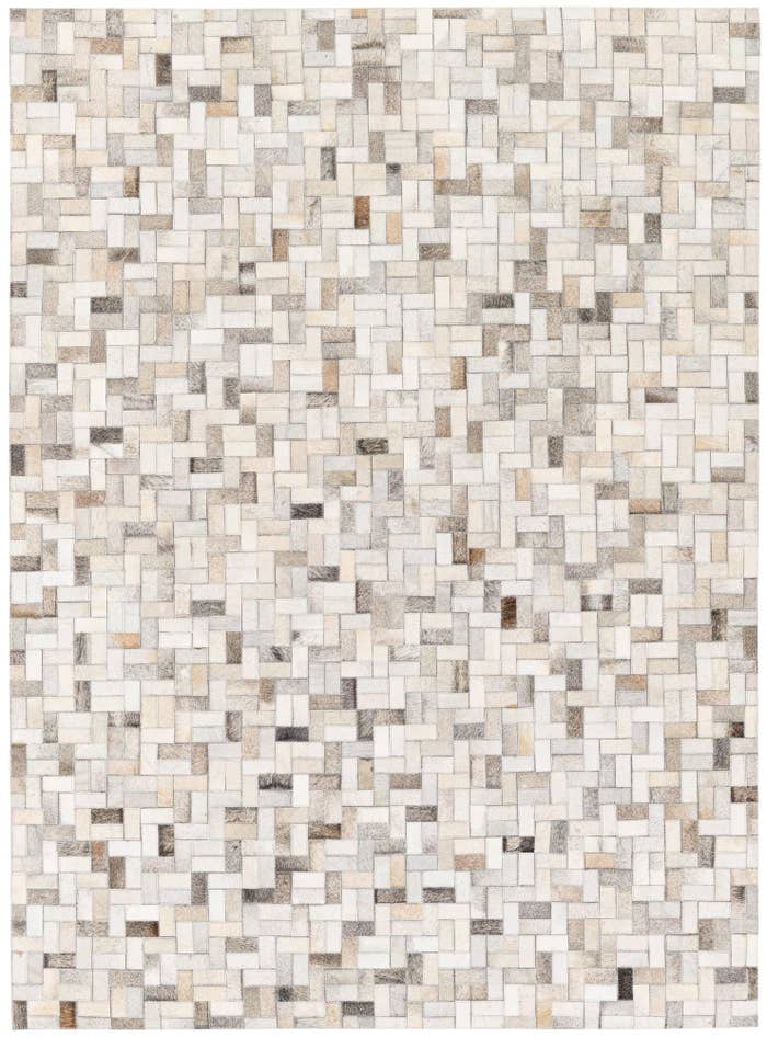 Detail image of 4' 9 x 6' 6 Cowhide Stocks Rug