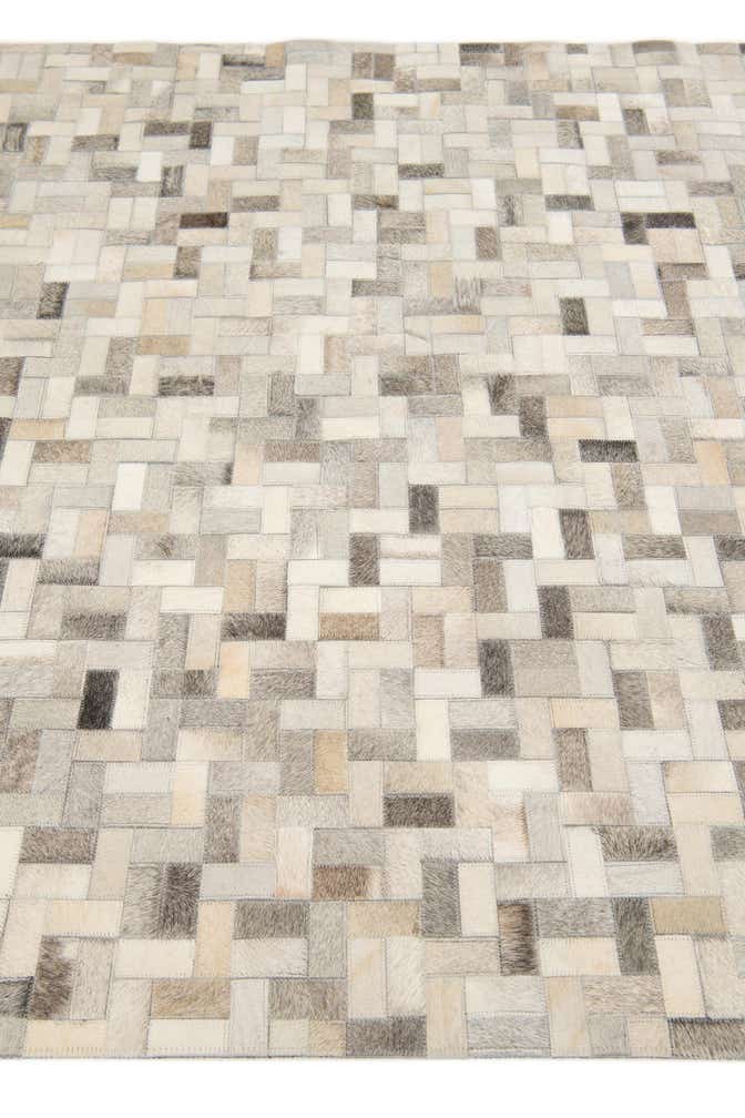 4' 7 x 6' 7 Cowhide Stocks Rug