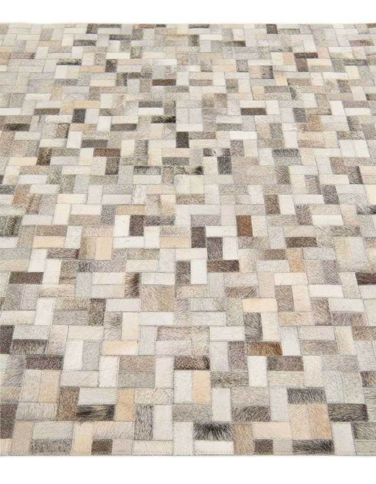 Detail image of 4' 4 x 6' 7 Cowhide Stocks Rug