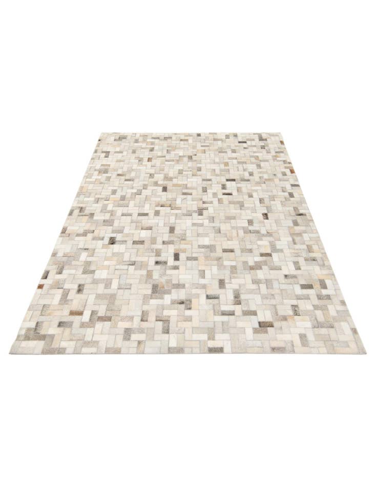 Detail image of 4' 8 x 6' 6 Cowhide Stocks Rug